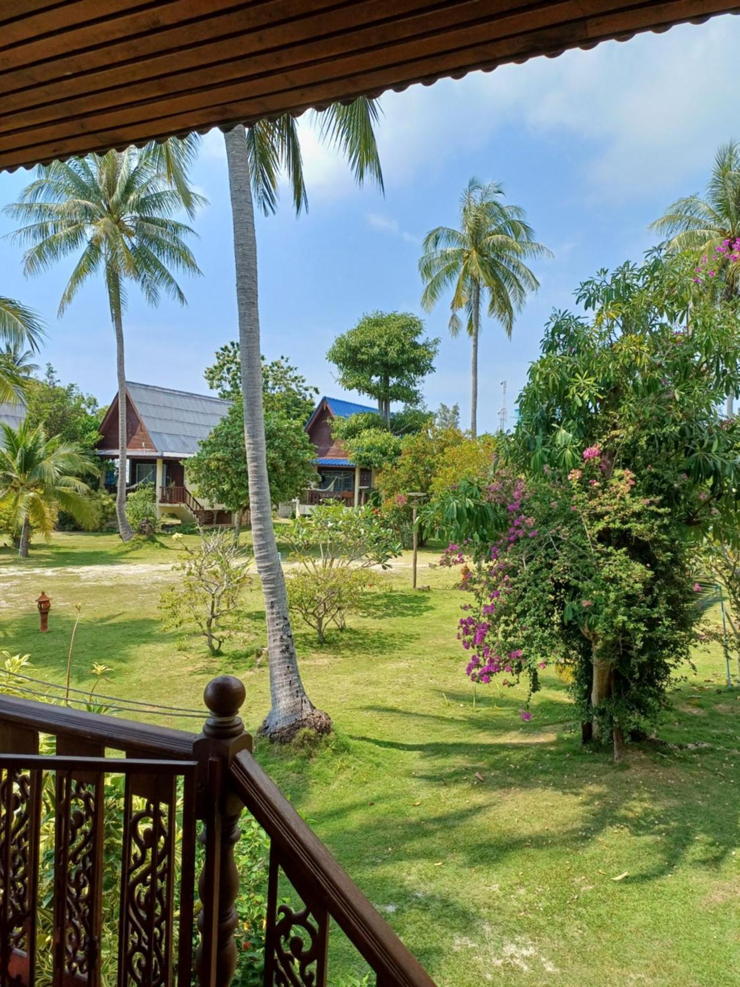 Tropicana Khophagan Resort Hotel Тонг Сала Номер фото